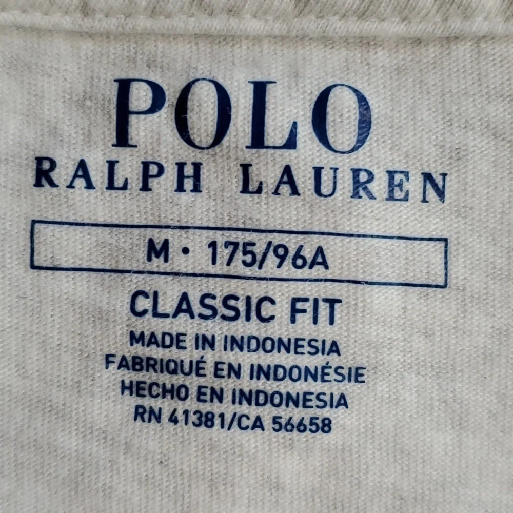 Polo Ralph Lauren| Mens Light Gray Classic Fit Vneck Short Sleeve Shirt Sz. M